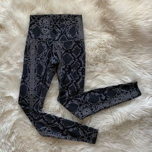 Lululemon leggings